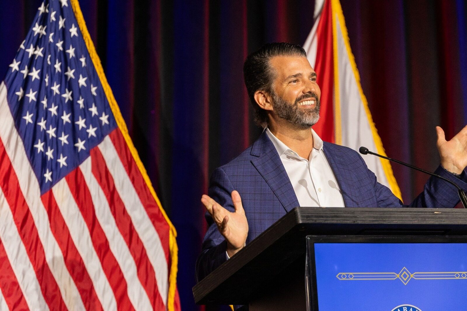 Fiul fostului președinte american Donald Trump, Donald Trump Jr., a vizitat Republica Srpska Donald Trump Jr., fiul cel mare al fostului președinte american Donald Trump, a efectuat o vizită marți în Republica Srpska, o entitate din Bosnia și Herțegovina
