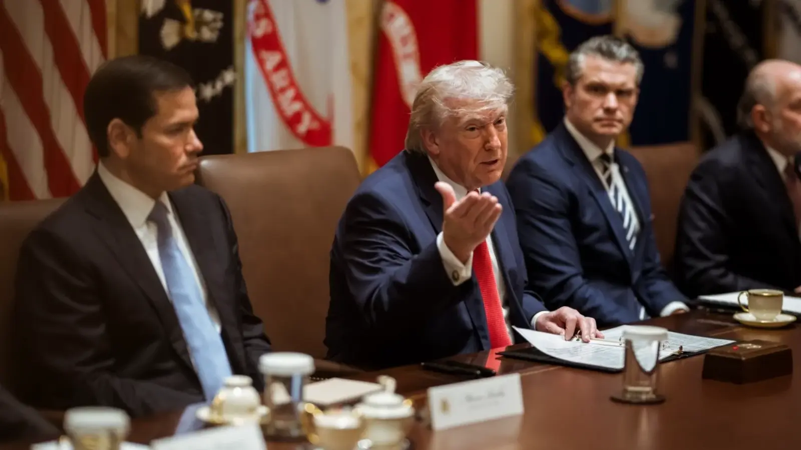 Trump se răzgândește: Iranul primește 2 săptămâni de grație