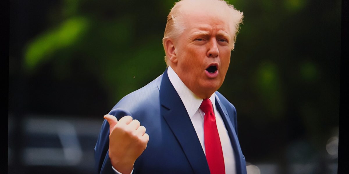 Donald Trump, presiuni uriașe: NATO, chemată să redeschidă Strâmtoarea Ormuz