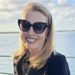 Înșelată după 30 de ani, apoi diagnosticată cu cancer: Drama unei femei