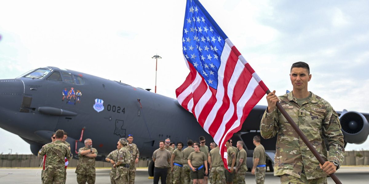 Activitate intensă la Otopeni pe fondul expirării ultimatumului lui Trump către Iran