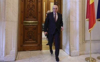 Premierul Ilie Bolojan a accentuat importanța unei majorități parlamentare stabile pentru România, respingând implicit alte posibile scenarii politice
