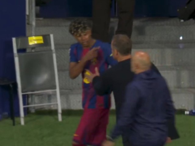 Lamine Yamal a ieșit din joc cu nervi tari în minutul final al meciului dintre FC Barcelona și Atletico Madrid, moment care a atras atenția asupra temperamentu celui mai tânăr jucător din lotul catalan