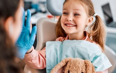 Peste un milion de elevi români nu beneficiază de acces regular la servicii stomatologice în școli, deși această problemă ar trebui să fie prioritară în sistemul de sănătate publică