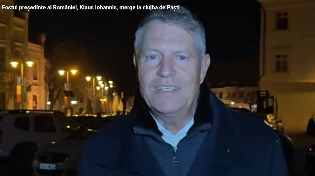 Fostul președinte Klaus Iohannis și soția sa, Carmen Iohannis, au participat sâmbătă seara la slujba de Înviere desfășurată la Biserica romano-catolică „Sfânta Treime” din Sibiu