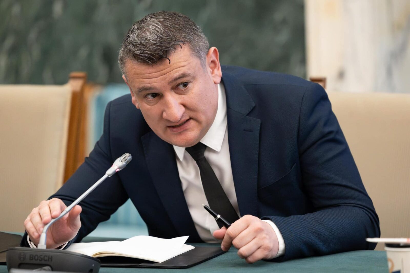O anchetă a Corpului de Control al primului ministru a fost declanșată în urma unei sesizări privind licitația de peste 3 milioane de lei pentru reabilitarea sediului Oficiului de Cadastru și Publicitate Imobiliară (OCPI) Sibiu