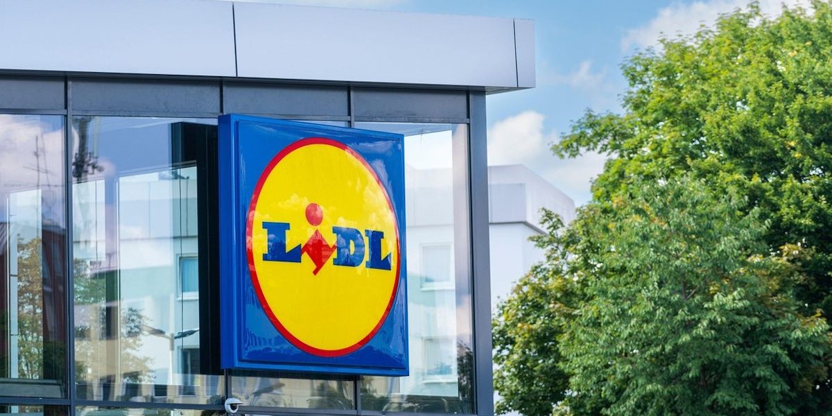 Lidl împarte cupoane de 50 de lei înainte de Paște. Reduceri de până la 38% în toată România