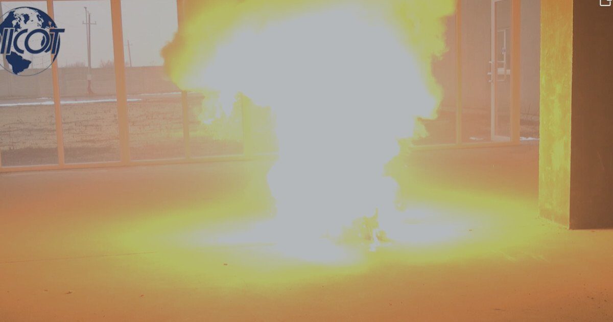 Ucraineni, acuzați că voiau să detoneze sediul unei firme din București, trimiși în judecată