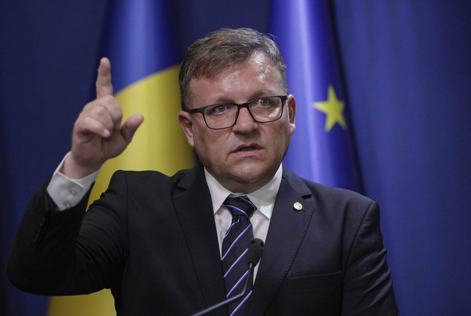 Fostul ministru al Muncii, MARIUS BUDĂI, a criticat dur prioritățile coaliției de guvernare, acuzând blocaje și lipsa de acțiune în domenii cheie