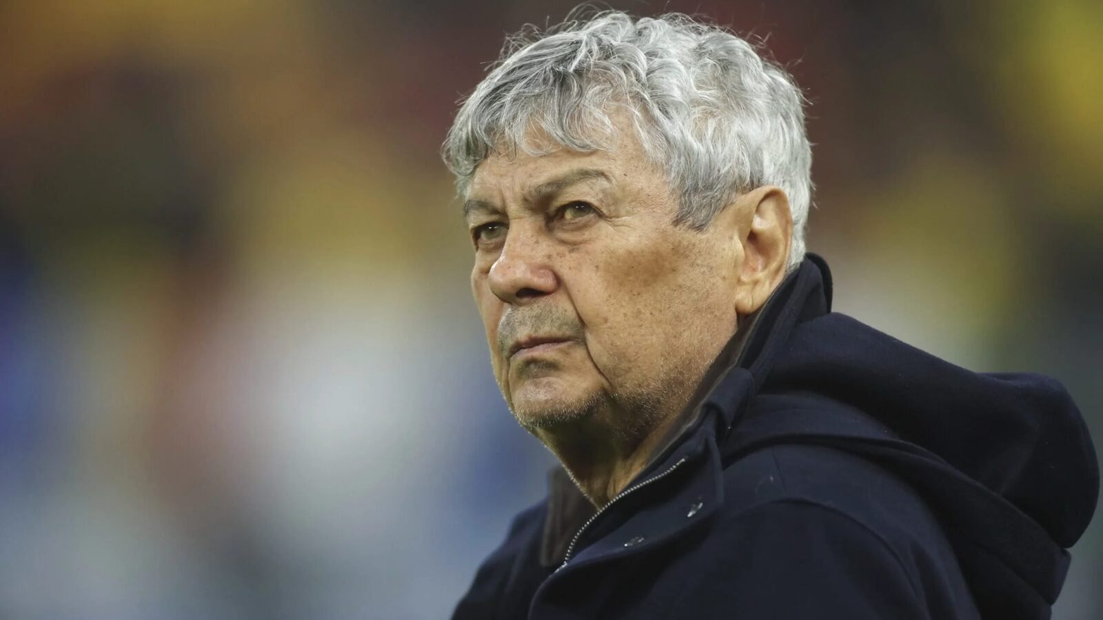 Medici iau în calcul utilizarea ECMO pentru Mircea Lucescu, în stare critică Mircea Lucescu, fostul selecționer al echipei naționale a României, se află internat în stare gravă la Spitalul Universitar de Urgență București, după ce a suferit un infarct
