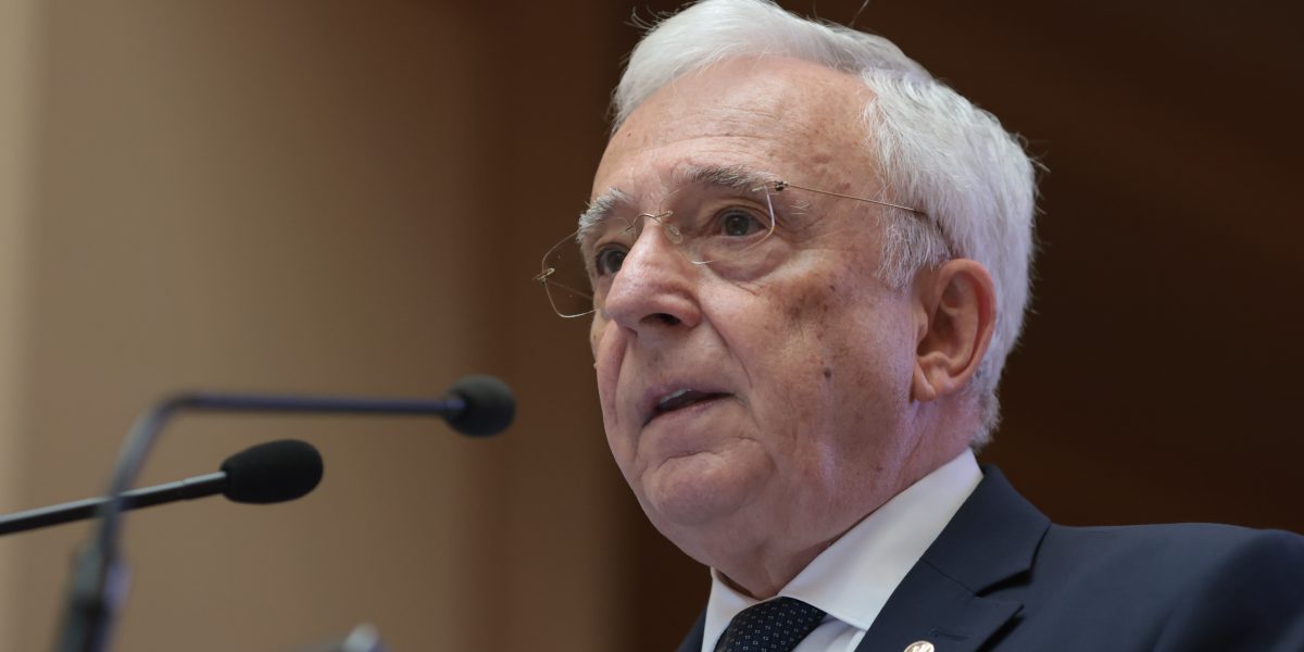 Isărescu, acuzații grave: BNR și băncile, limbaj secret, risc pentru România