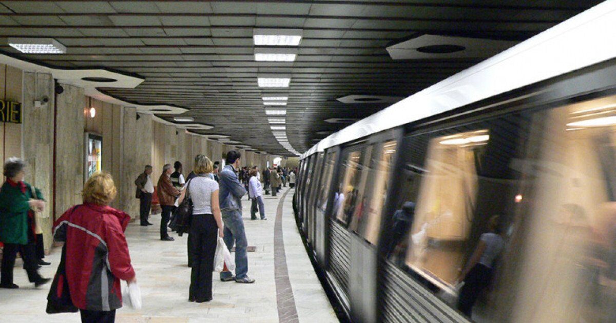 Conducerea Metrorex a anunțat intenția de a majora din nou tarifele pentru călătoriile cu metroul, propunând creșterea prețului de la 5 la 7 lei începând cu data de 1 mai