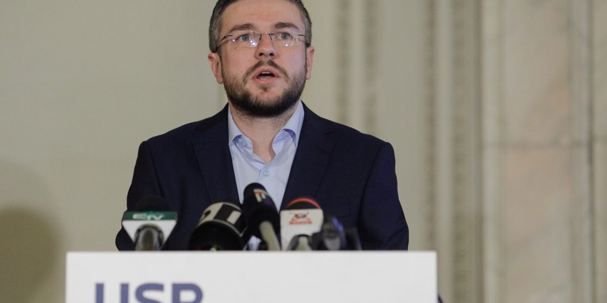 Irineu Darău (USR): Criza din Coaliție nu aduce voturi, instabilitatea nu e soluția