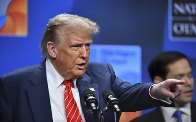 Președintele american Donald Trump a anunțat duminică că va susține o conferință de presă alături de militari la Casa Albă, luni după-amiază, pentru a oferi detalii despre ultimatumul adresat Iranului