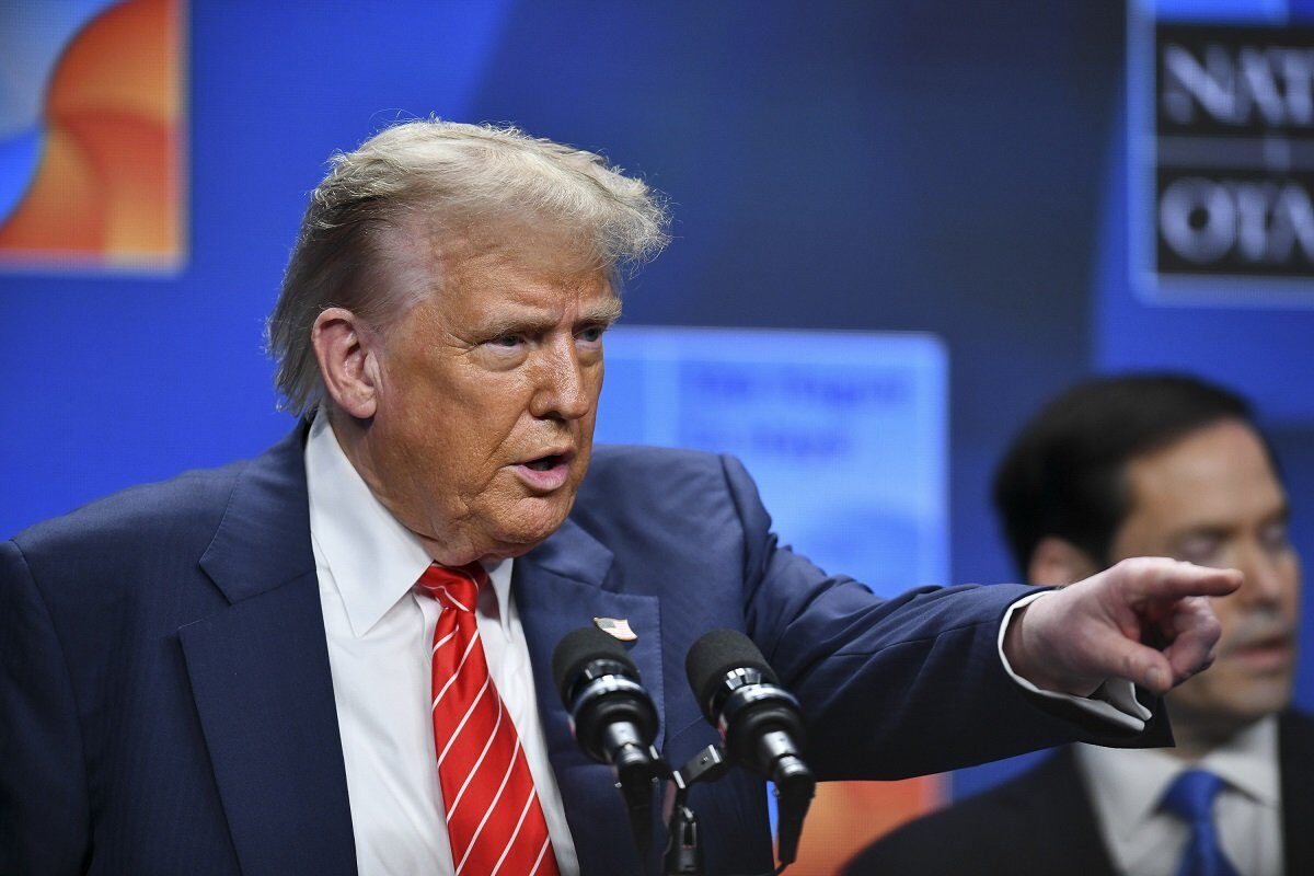 Președintele american Donald Trump a anunțat duminică că va susține o conferință de presă alături de militari la Casa Albă, luni după-amiază, pentru a oferi detalii despre ultimatumul adresat Iranului