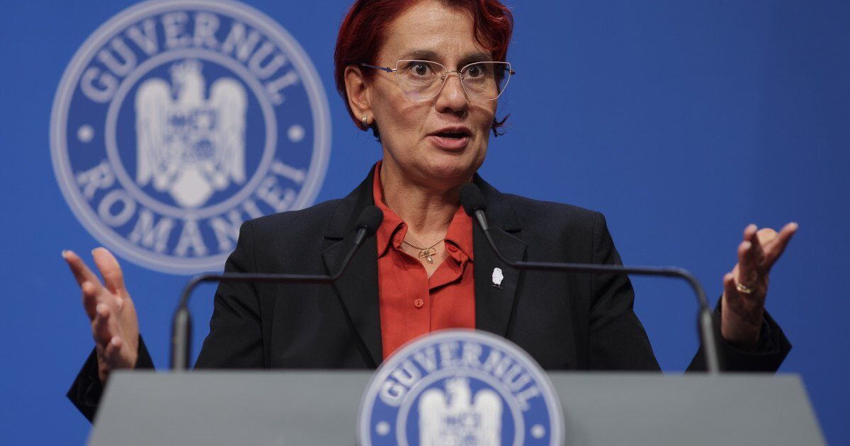 Guvernul a decis vineri reducerea accizei pentru motorina standard, măsură explicată prin impactul semnificativ al creșterii prețurilor la acest carburant, care influențează în mod direct nivelul inflației și stabilizează costurile în economie