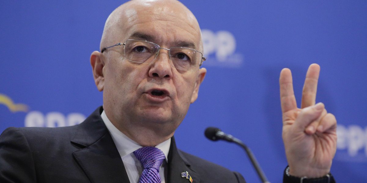 BOC, atac la PSD și opoziție: Cine vrea moțiune, să facă și Guvernul!