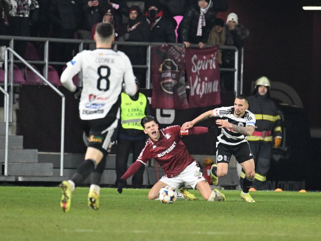 Au fost desemnați arbitrii pentru Rapid – U Cluj