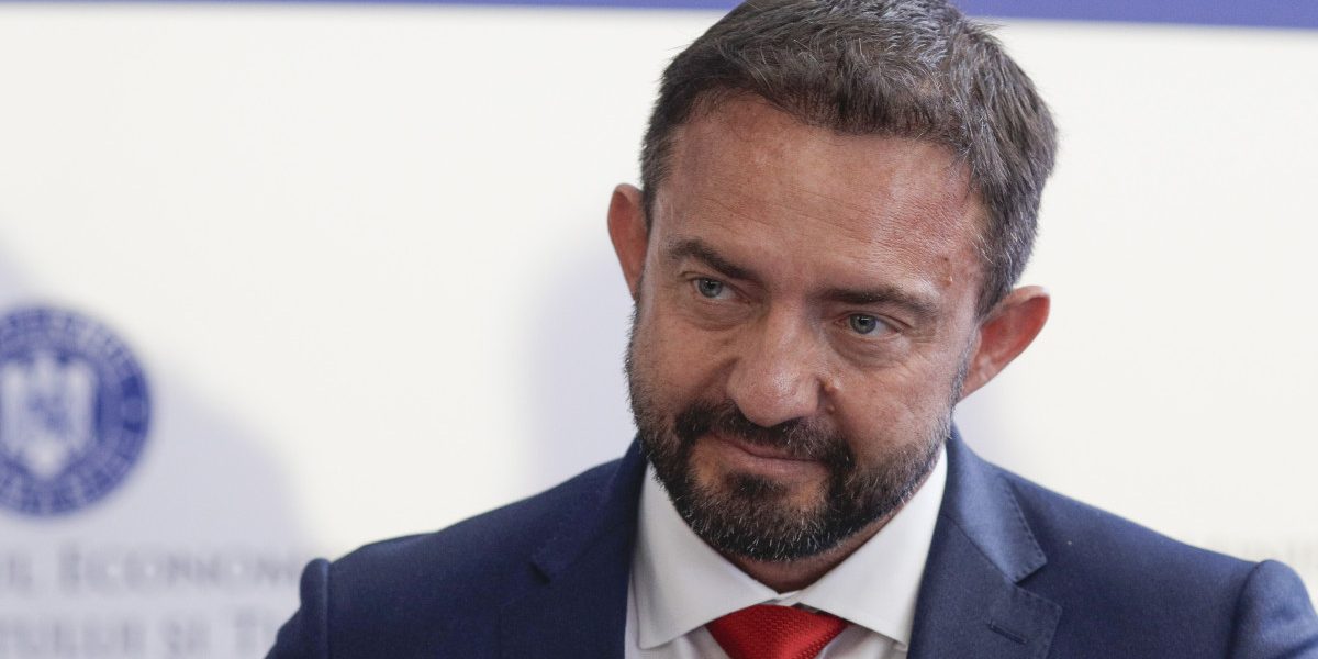 Director TAROM: „Kerosen scump, nu lipsă”. Cât costă vacanța în vară?