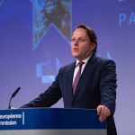 Ancheta finalizată: SPIONAJ cu iz Ungaria-Bruxelles, vizat Varhelyi, apropiat de Orban