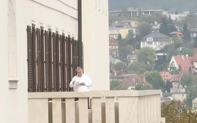 Orban, surprins pe balcon: Peter Magyar, martorul video al momentului