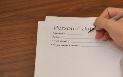 Ce e „First Name” și „Last Name”? Greșeala banală făcută de români online