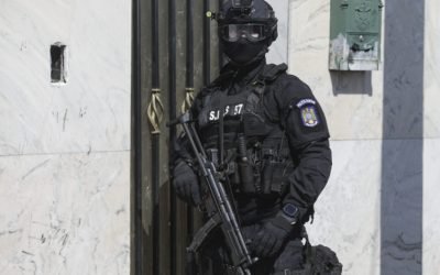 Percheziții-fulger în București și Ilfov: „Parc” de mașini de lux cu acte false