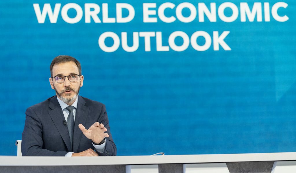 FMI, pesimist: Recesiune globală la orizont, prognoze economice revizuite