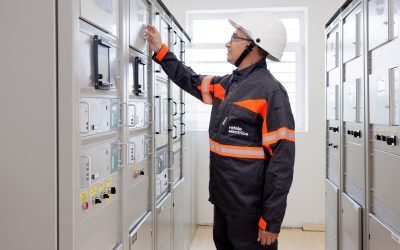 Rețele Electrice România a investit în 2025 aproximativ 1,4 miliarde de lei în modernizarea rețelelor de distribuție a energiei electrice, din care proiecte în valoare de 1,2 miliarde de lei au fost date în funcțiune