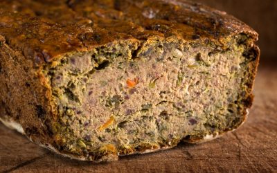 Delicios drob de post cu ciuperci, spanac și leurdă: un deliciu!