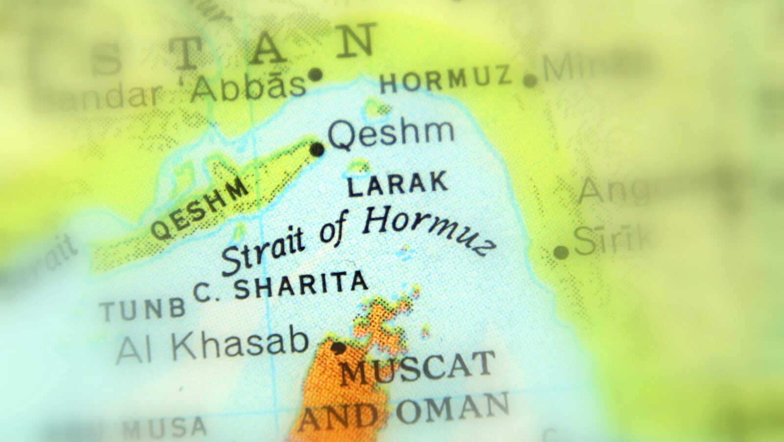SUA blochează Ormuzul: Iranul, izolat maritim. Ce urmează pentru Teheran?