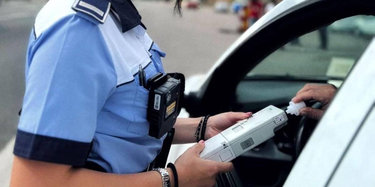 Atenție, șoferi! Cât timp rămâne alcoolul în sânge, tabel complet
