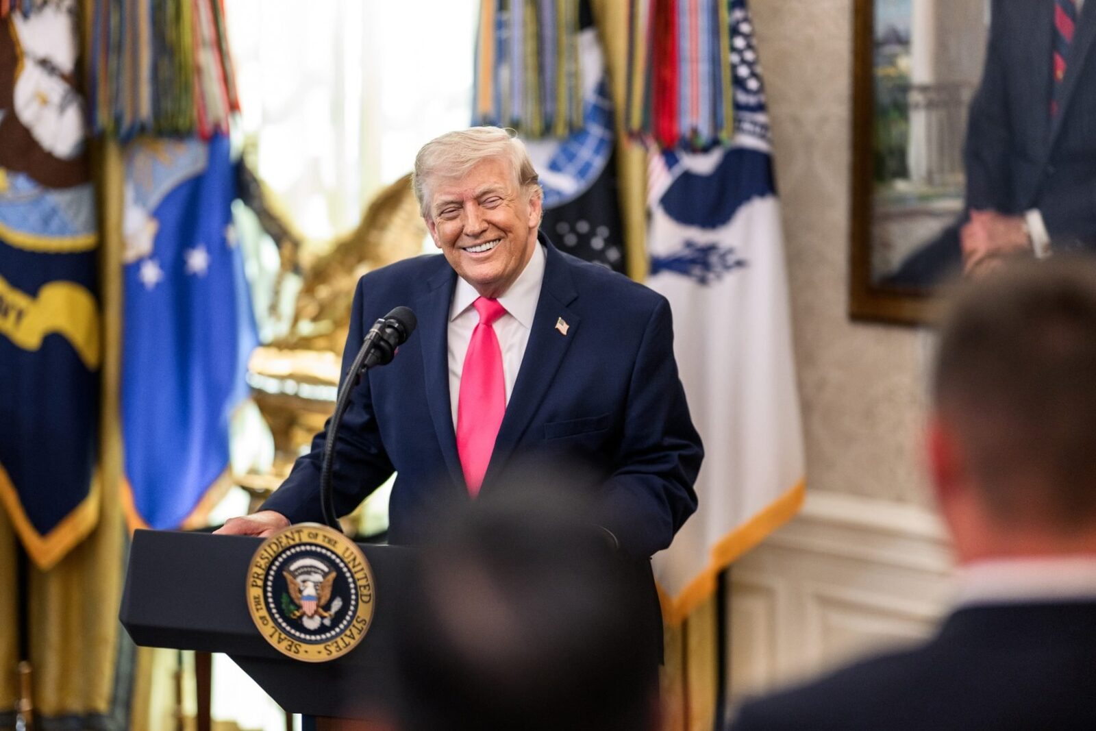 Trumpaprilie2026.jpg