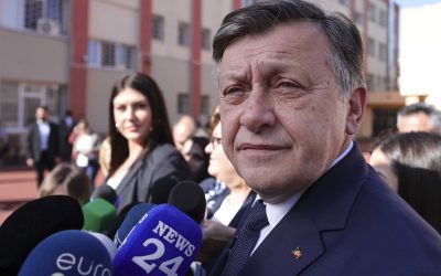 crin antonescu respinge acuzațiile privind scena plănuită de liberali la întâlnirea dintre Nicușor Dan, Victor Ponta și Florian Coldea