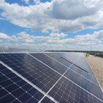 Băieții deștepți din energie scot la vânzare parcuri solare pe OLX! Ce face statul?