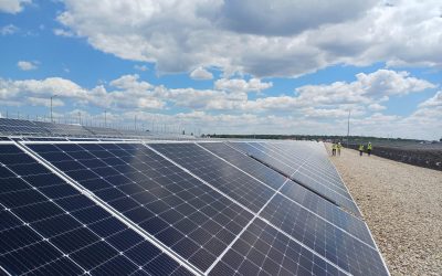 Băieții deștepți din energie scot la vânzare parcuri solare pe OLX! Ce face statul?