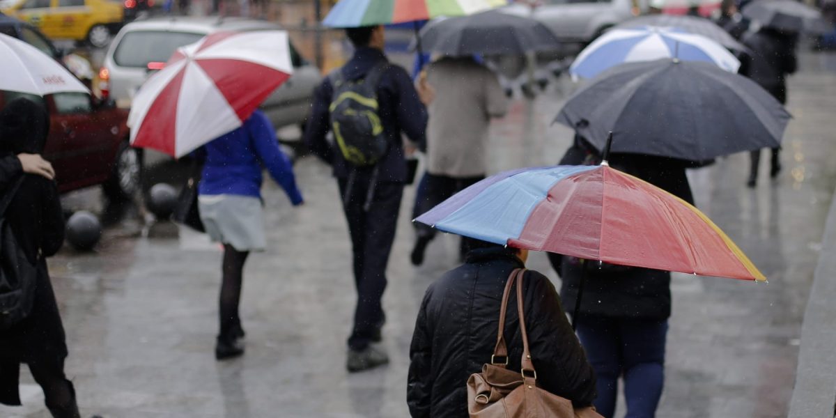 Vreme rece, ninsori și vânt puternic: Cum va fi vremea în România