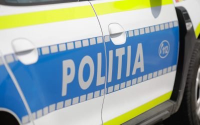 Șofer reținut pentru ultraj după ce a acroșat un polițist în timpul unui control rutier în București Un incident grav s-a petrecut în centrul capitalei, în urma căruia un bărbat aflat la volan a fost reținut pentru infracțiunea de ultraj după ce a acroșat cu autoturismul un agent de poliție în timpul unei verificări de rutină