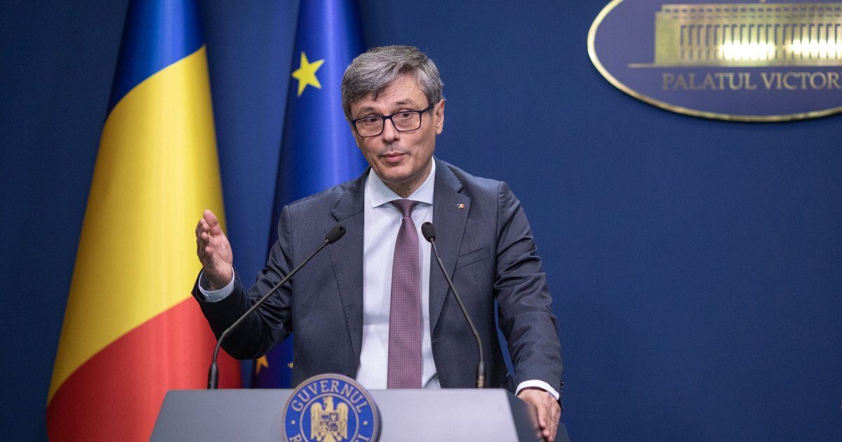 Proiectul Neptun Deep promite contribuții semnificative la bugetul național și crearea de locuri de muncă Fostul ministru al Energiei, VIRGIL POPESCU, a declarat recent că proiectul de exploatare a gazelor din perimetrul Neptun Deep va aduce în bugetul României peste 20 de miliarde de euro