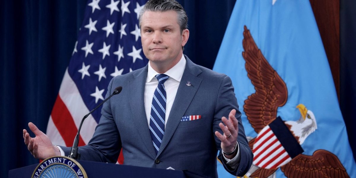 Război în Orient: Hegseth anunță blocada! Trump, discuții cu liderul libanez