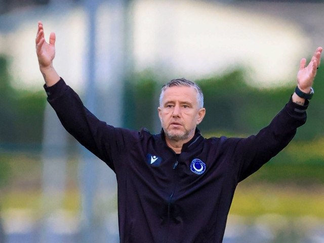 Laurențiu Reghecampf, tentat de o echipă decorată cu 10 titluri de campion}