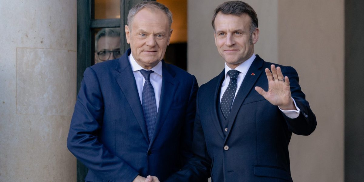 Macron și Tusk, pact pentru o Europă militară puternică