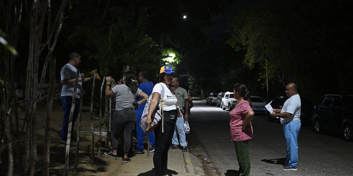 Venezuela cedează: Eliberează zeci de opozanți, sub presiunea SUA, sute rămân