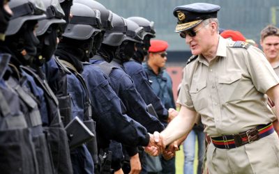 Fost șef al armatei: Marea Britanie, extrem de vulnerabilă. Apărarea, refăcută-n 10 ani