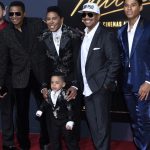 Familia Jackson, la Berlin: Nepotul cântă „Regele Pop” în noul film „Michael”