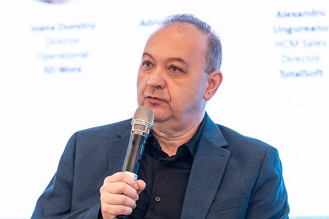 Productivitatea Muncii în Era Digitală: AI Schimbă Regulile Jocului în Companii