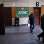 Alegeri Bulgaria: Haos total la start, șefi de secții absenți, Radev vs. Orban