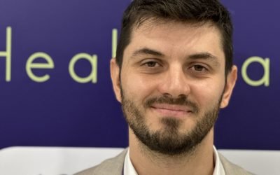 Alex Negoiţă-Tiu: investiție în educație pentru un viitor solid în tehnologie Alex Negoiţă-Tiu, fondatorul Benoli Tech, afirmă că decizia de a urma un EMBA nu a fost una întâmplătoare, ci o alegere conștientă menită să investească în dezvoltarea sa personală și profesională pe termen lung