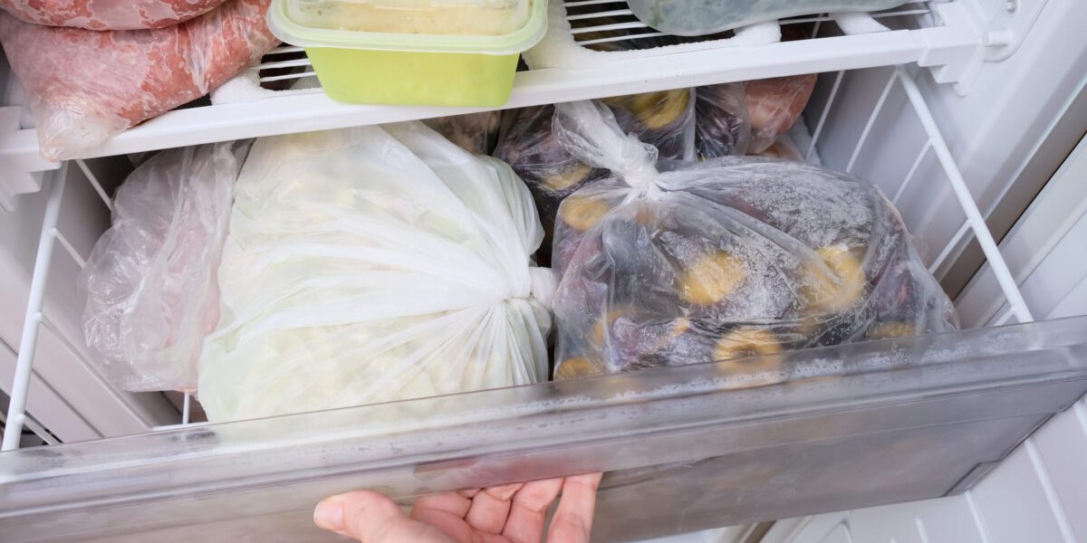 Alimente proaspete: Cât rezistă și trucul care le menține bune!