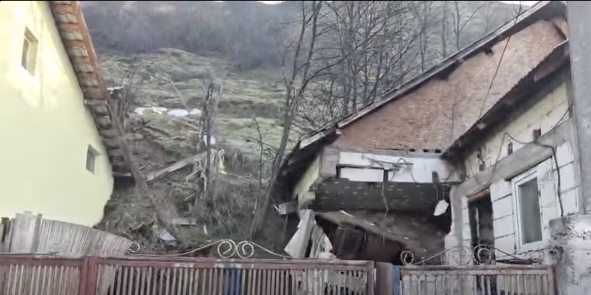 Slatina: Primăria ajută sinistrații. Case cu plata în rate, după alunecarea de teren